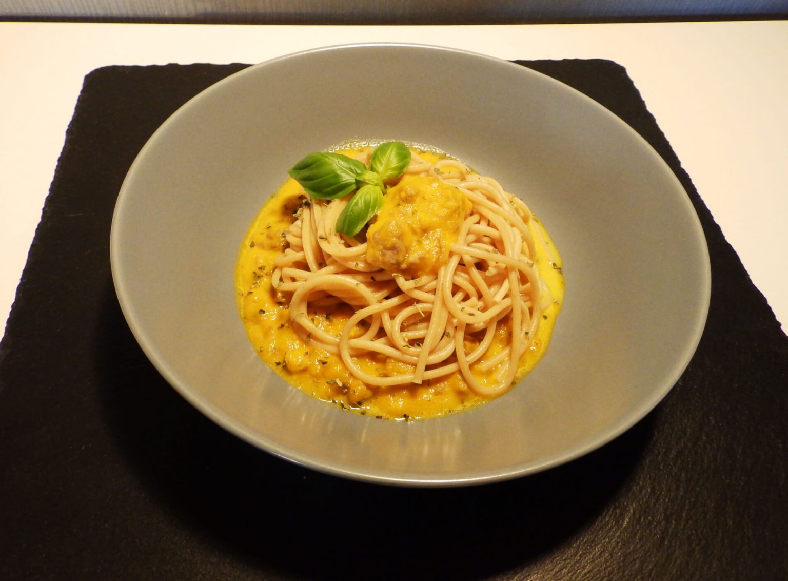 Spaghetti mit Hackfleischsoße - Judith Prinz