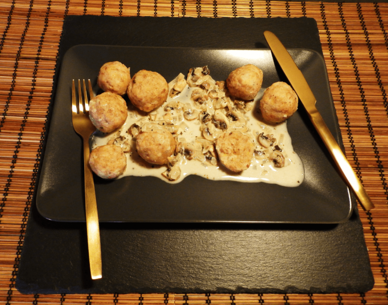 Semmelknödel mit Pilzsoße - Judith Prinz