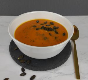 Read more about the article Kürbis-Karotten-Suppe